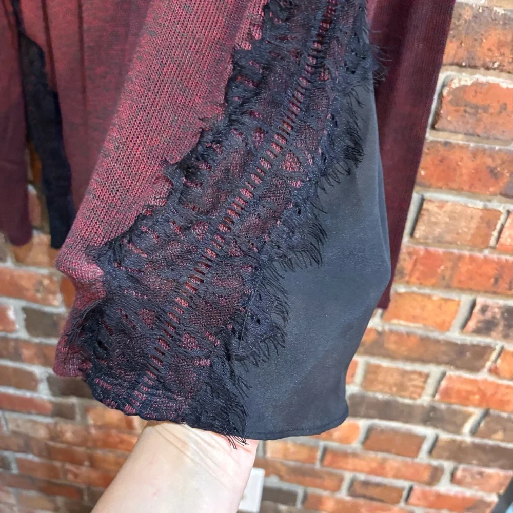 Society Girl womens lightweight sweater with and lace trim burgundy/black L - Picture 2 of 5